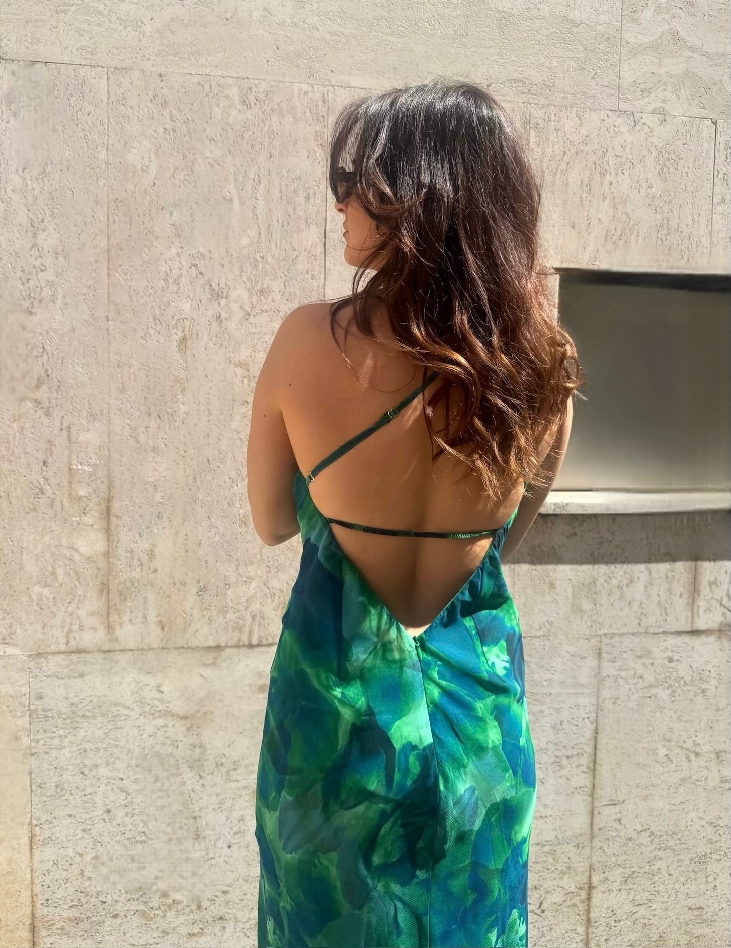 Robe dos nu DIVA